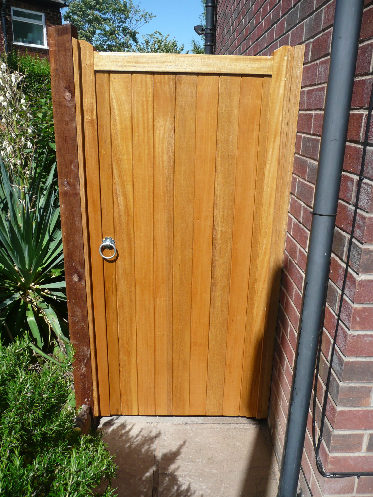 Types Of Timber Village Gates