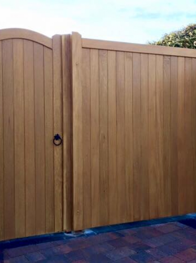 Wooden Garden Gates Wooden Gate Installations Village Gates