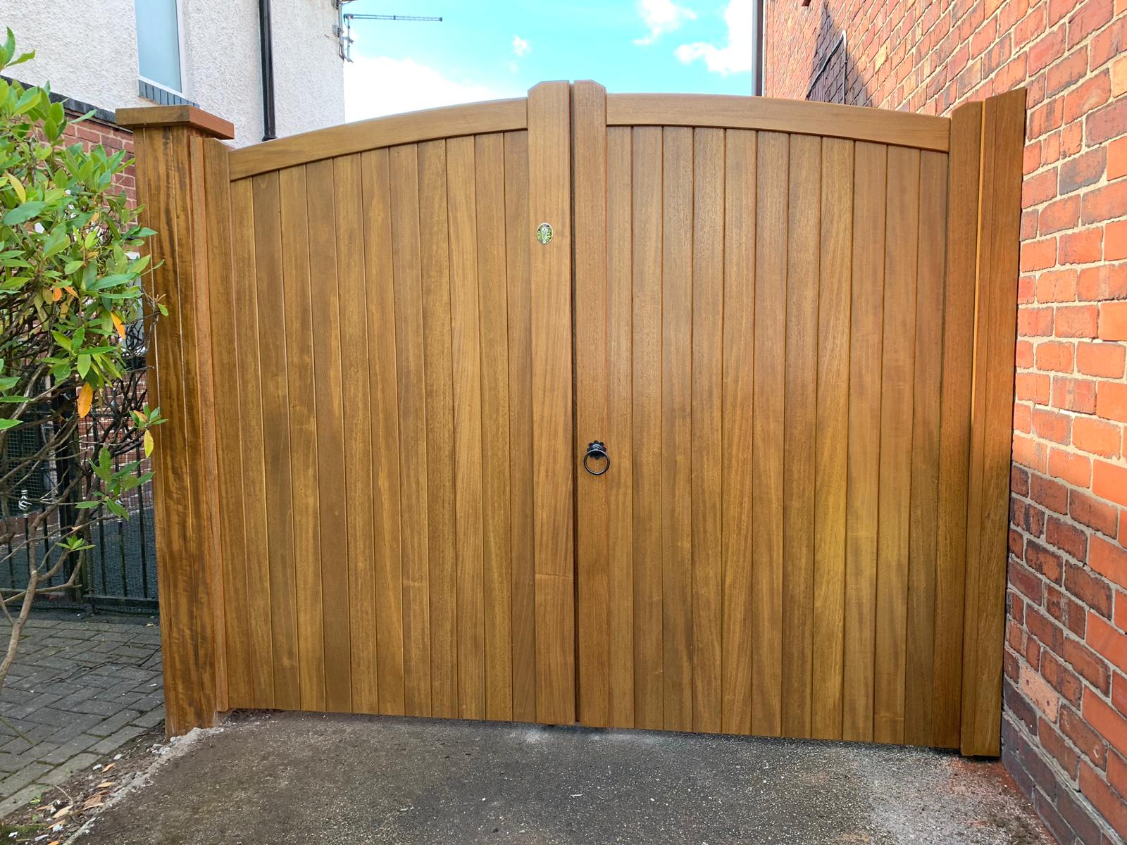 Idigbo Lymm Design, Mid, Oak Stain Front.
