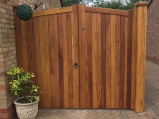 Iroko Hardwood Lymm Design Sheer Oil Double Gate Front (31OAK)