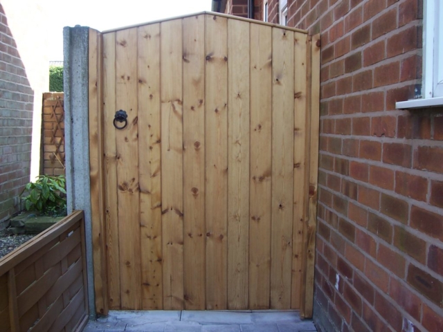 wooden-side-gate Braced, Wooden side gate.