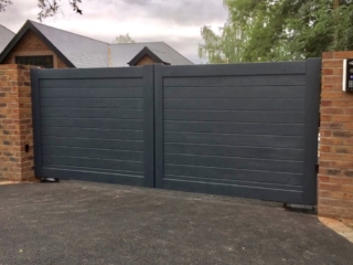 hardwood knutsford design gates in anthracite grey
