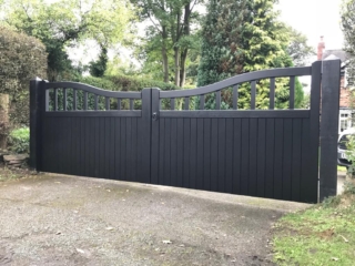 hardwood reverse chester design gates in anthracite grey