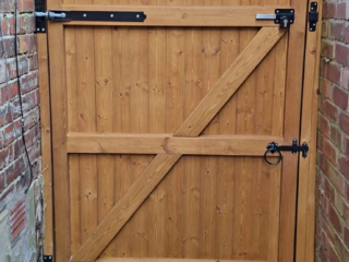 softwood side gate – village rear